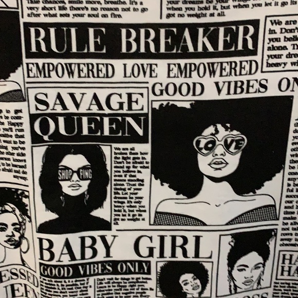 Vibe N - Black and White Top - NWOT - Picture 4 of 10